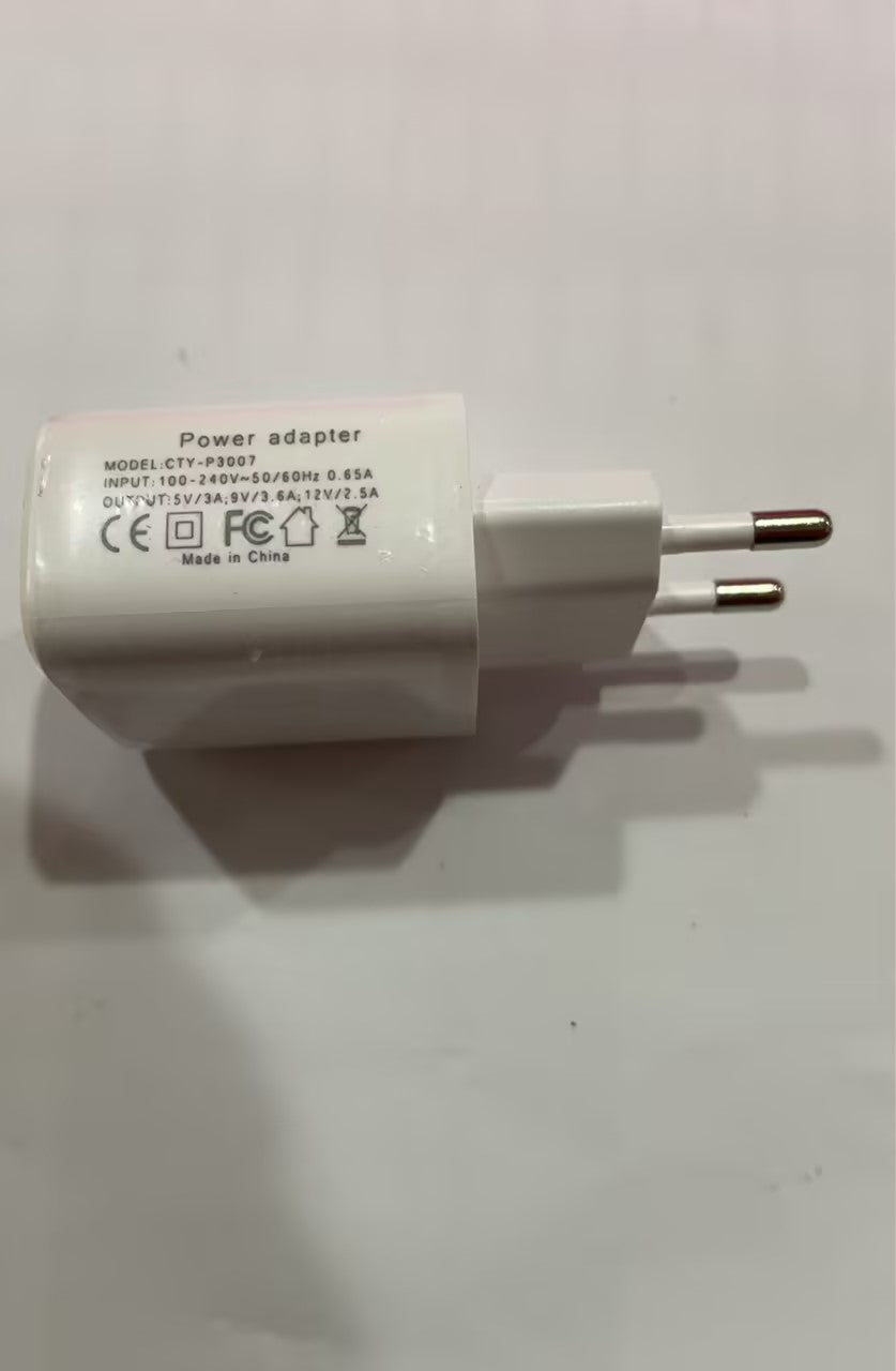 4-in-1 Smart Atmosphere Lamp & Fast Wireless Charger